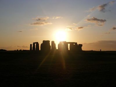 Solsticio de verano en el círculo de piedras de Stonehenge